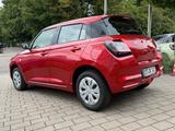 Suzuki Swift 1.2 HYBRID MT Club, ALLRAD, LED, NAVI - mit Benzin-Antrieb: Rot, Kleinwagen