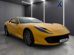 FERRARI 812 Superfast Carbon/Lift/Beifahrerdisplay