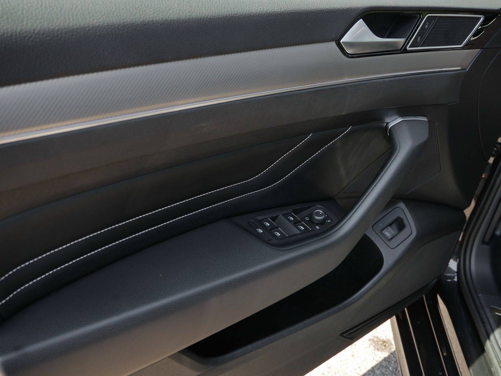 Volkswagen Passat Variant - Bild 21