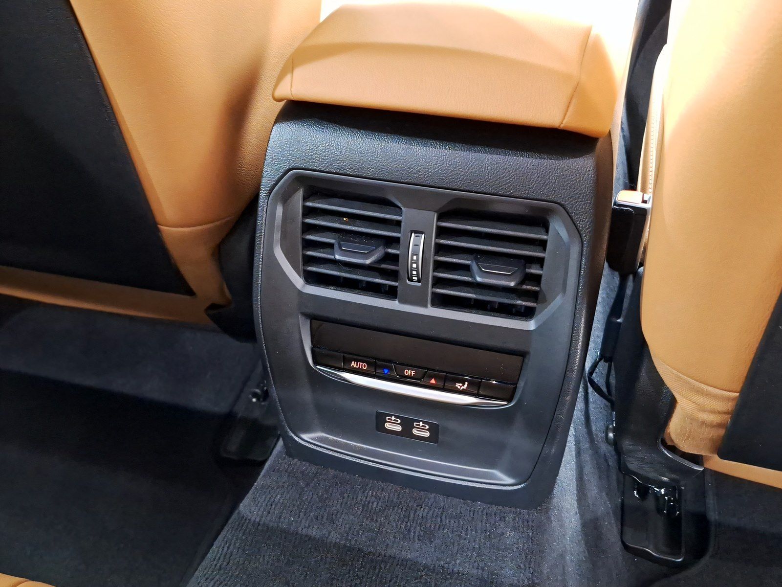 BMW i4 - Bild 17