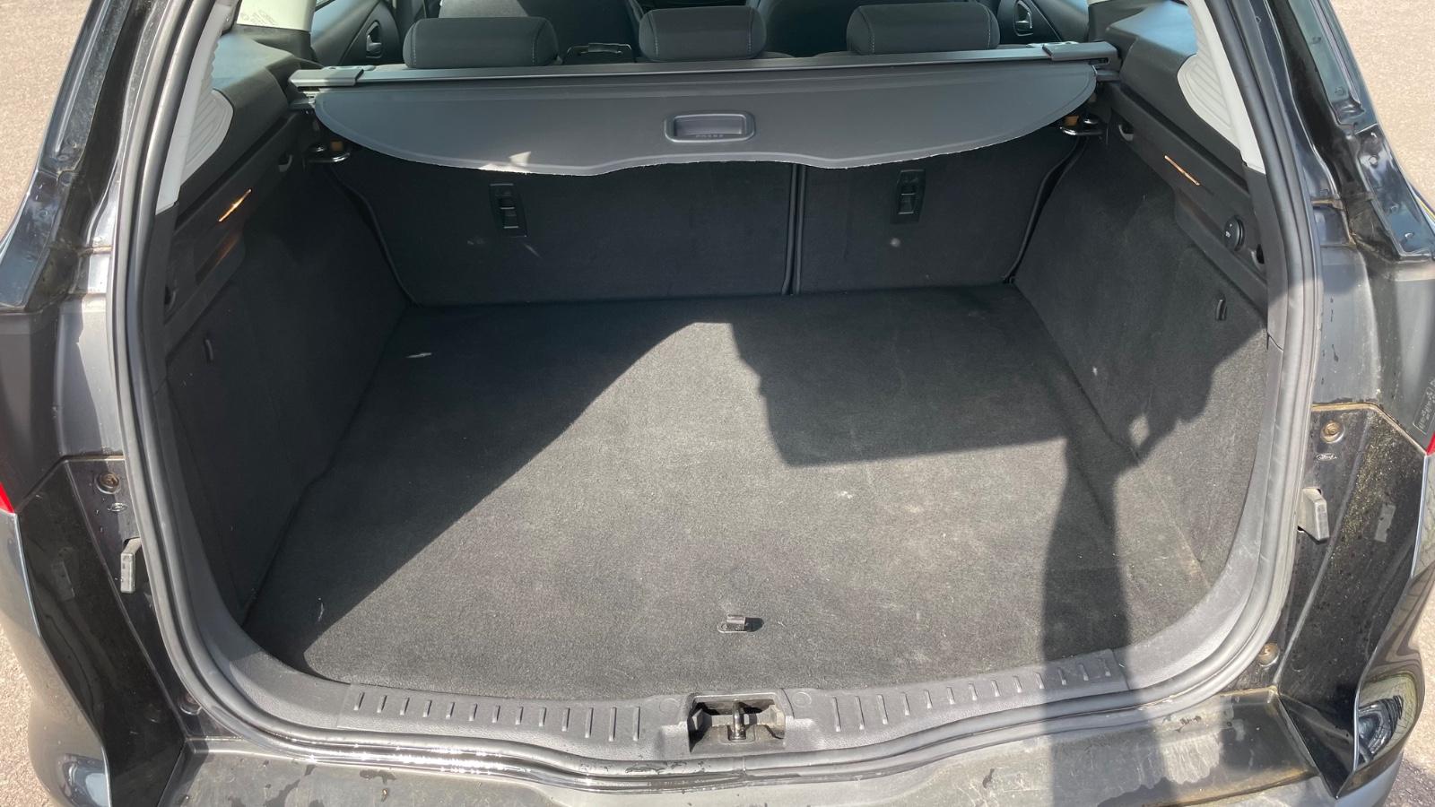 Ford Focus 2015 — photo 8