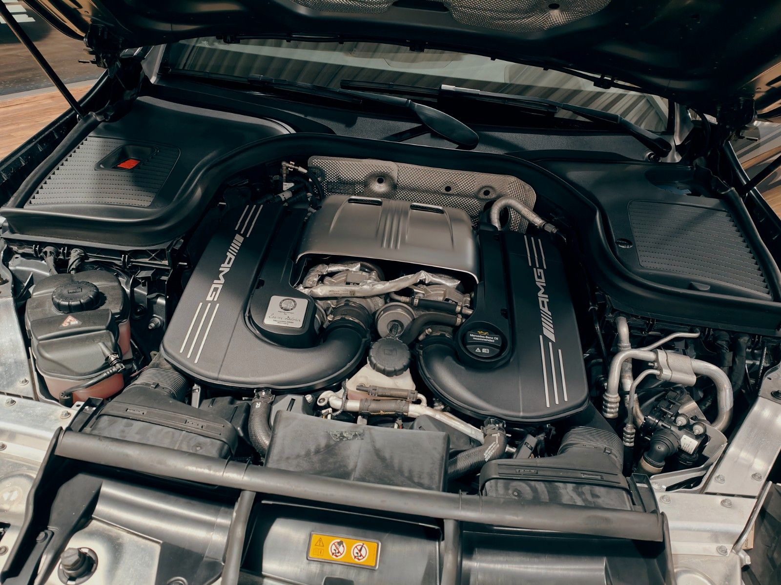 Fahrzeugabbildung Mercedes-Benz GLC 63 S AMG 4MATIC+ - HUD, DRIVER & TRACK PACE
