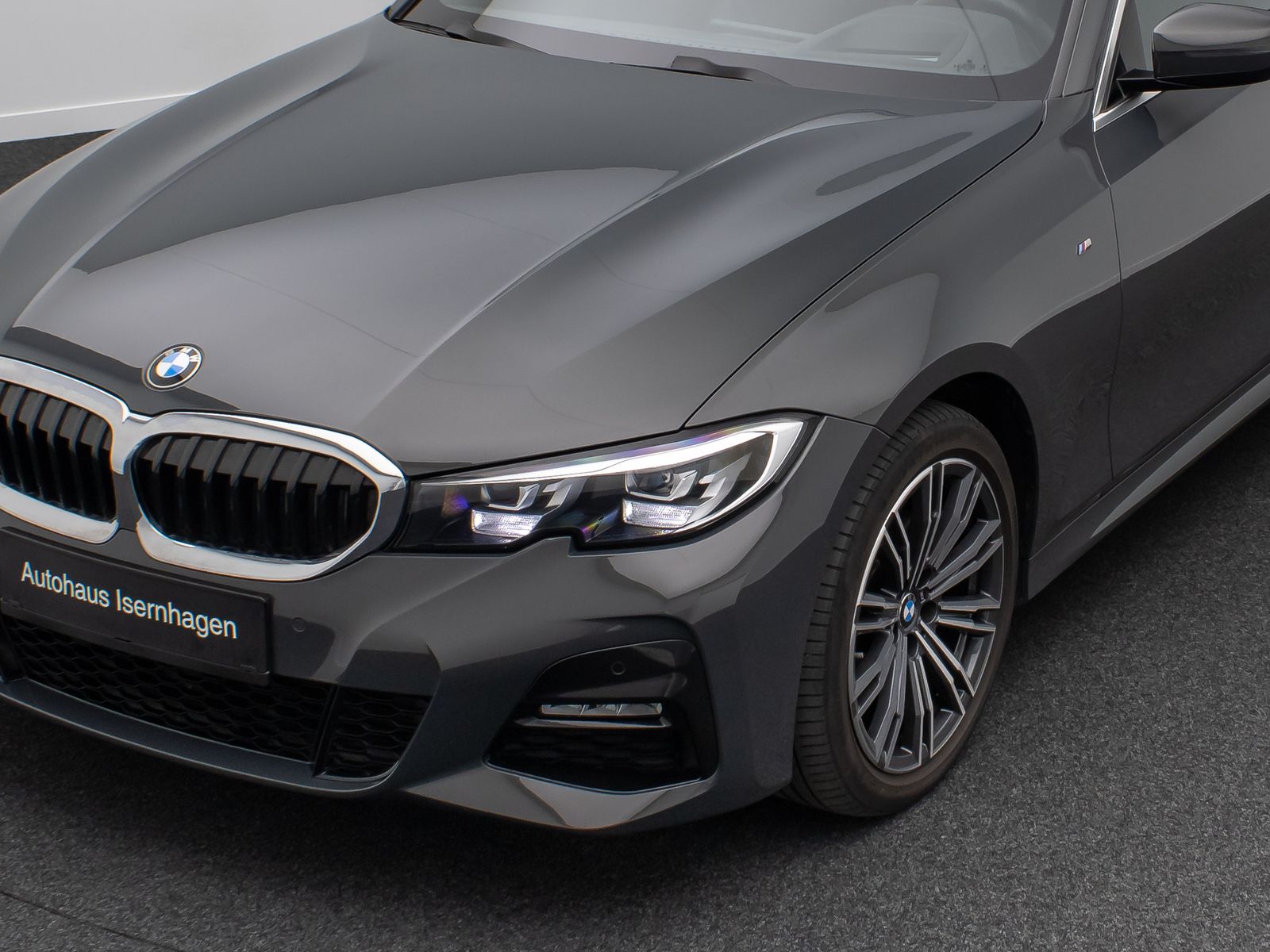 Fahrzeugabbildung BMW 320d xD M Sport HUD HiFi DAB Individual Panorama