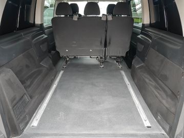 Fahrzeugabbildung Mercedes-Benz Vito 116 CDI Extralang Mixto 5-SITZE LED-SW NAVI