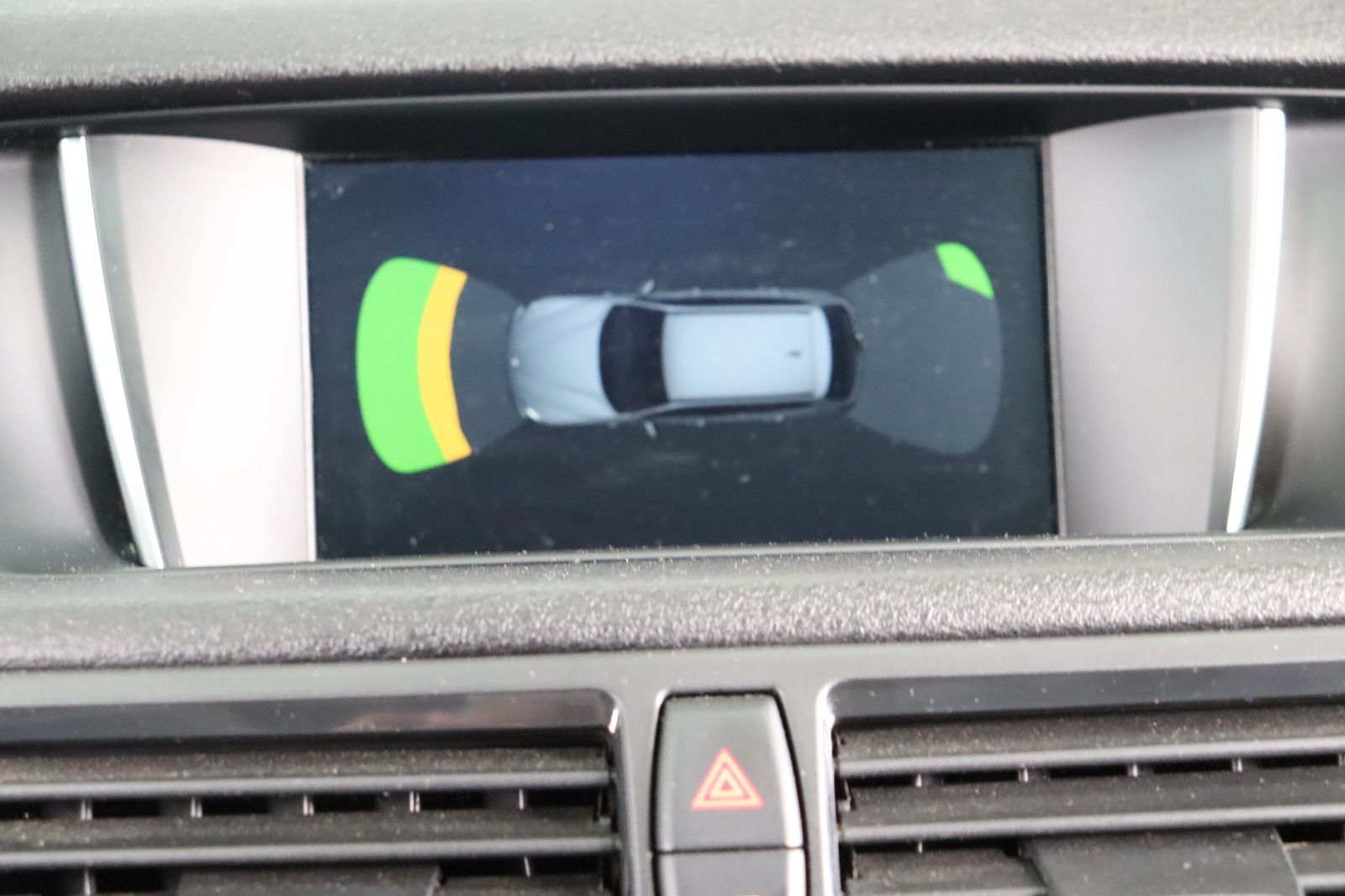 Fahrzeugabbildung BMW X1 18i * X-Line * Xenon * Sitzhzg.