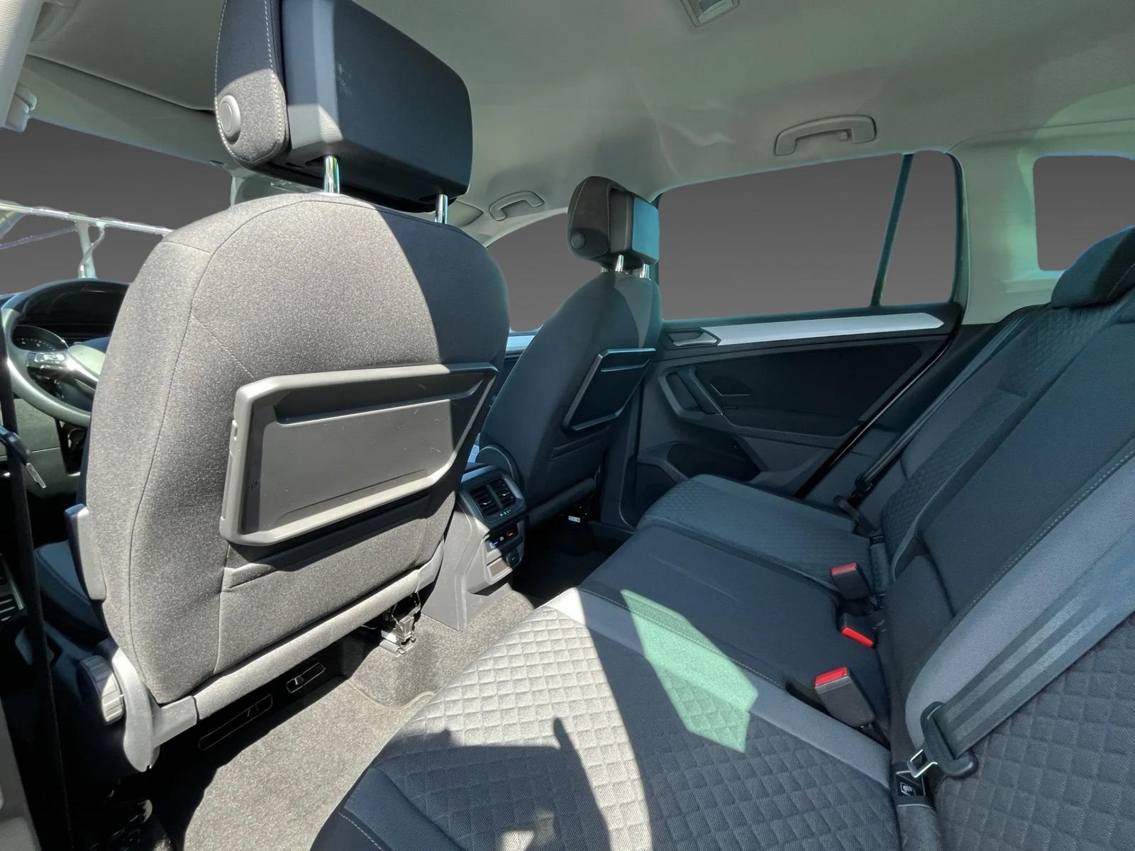 Volkswagen Tiguan 1,5 TSI DSG R-LINE 19" Alu AHK ACC LED Na, миниатюра 11