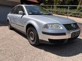 Volkswagen Passat Lim. Basis *Renterfahrzeug 2. Hand!* - Volkswagen Passat aus 2000