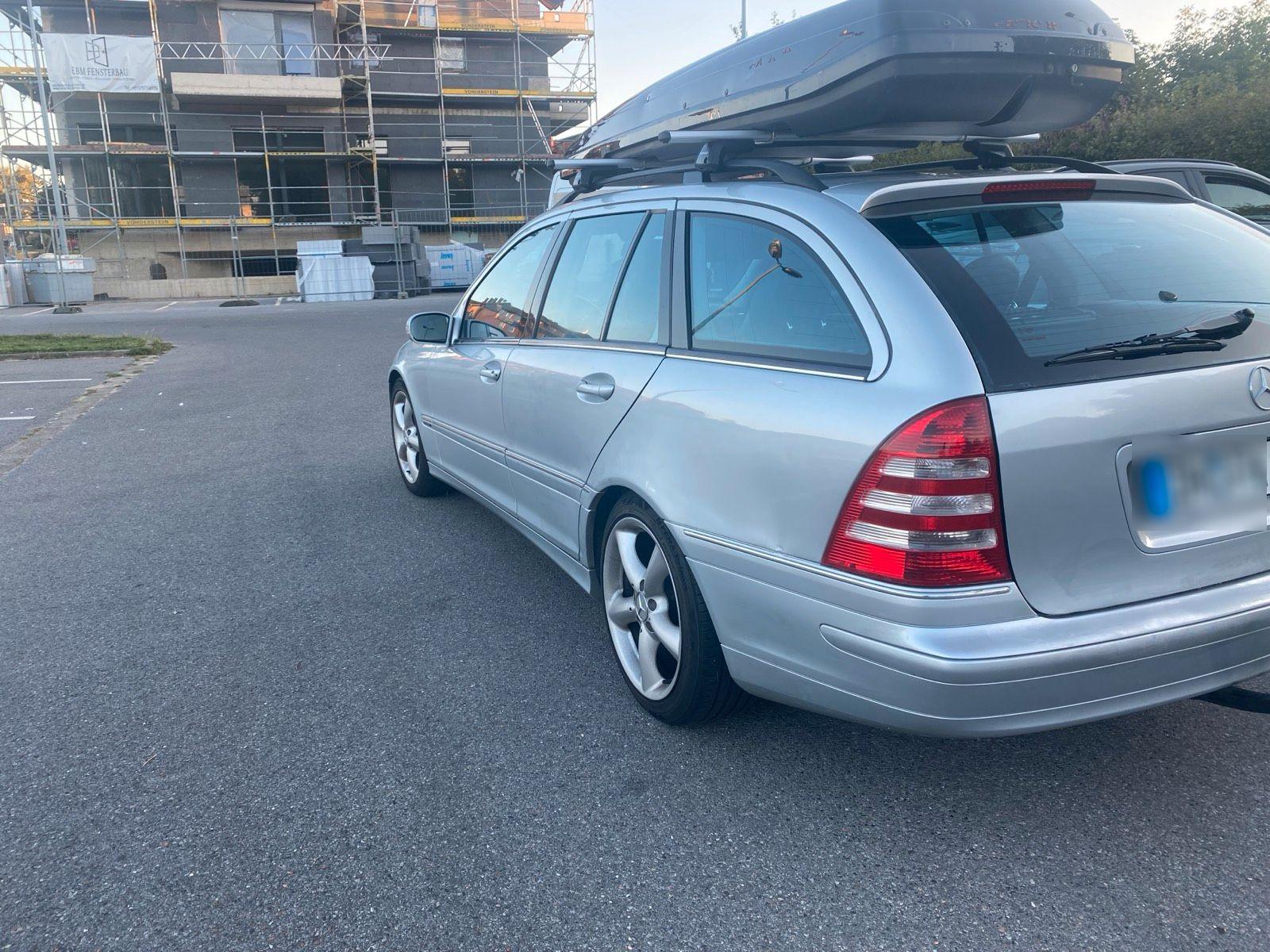 Mercedes-Benz C 220