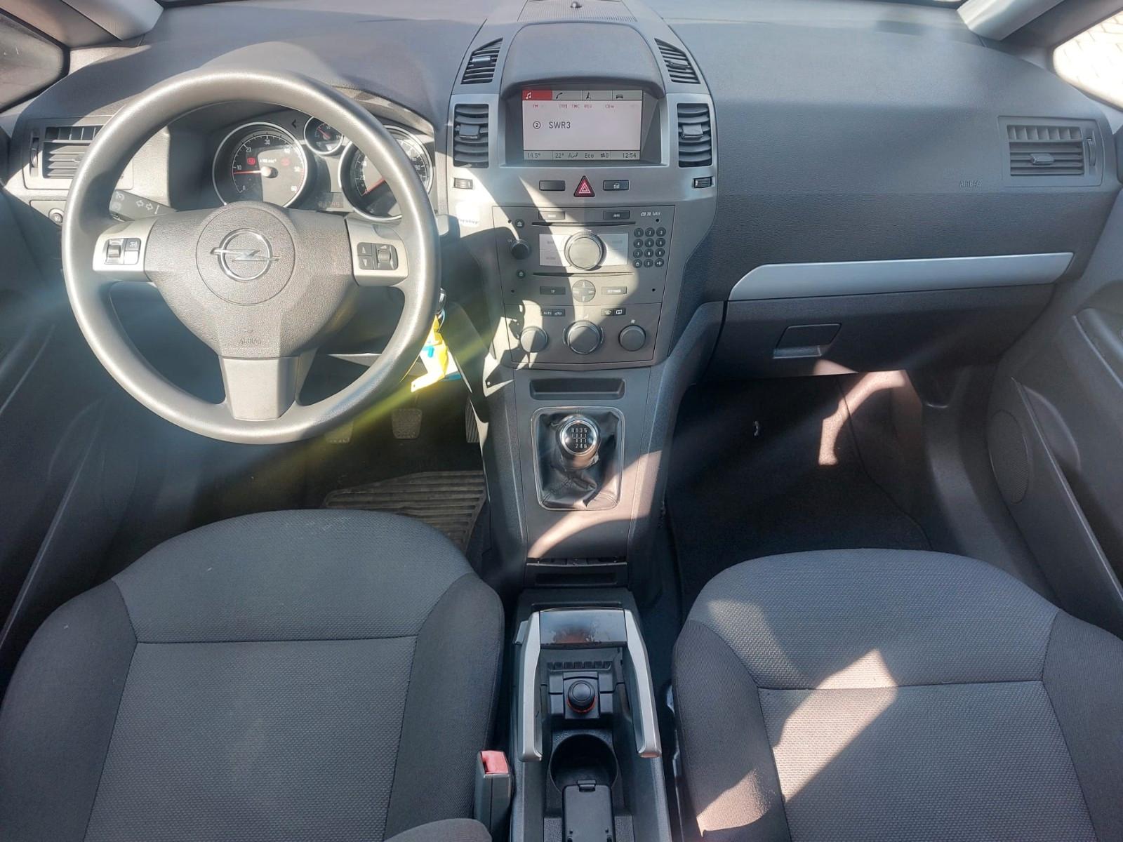 Opel Zafira 2007 — photo 15