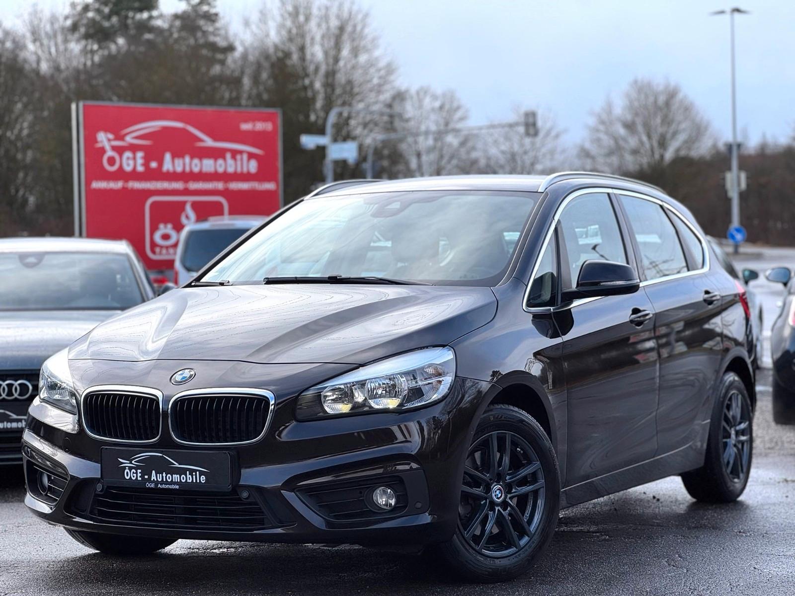 BMW 218i 2er Active Tourer Advantage Navi/Automatik