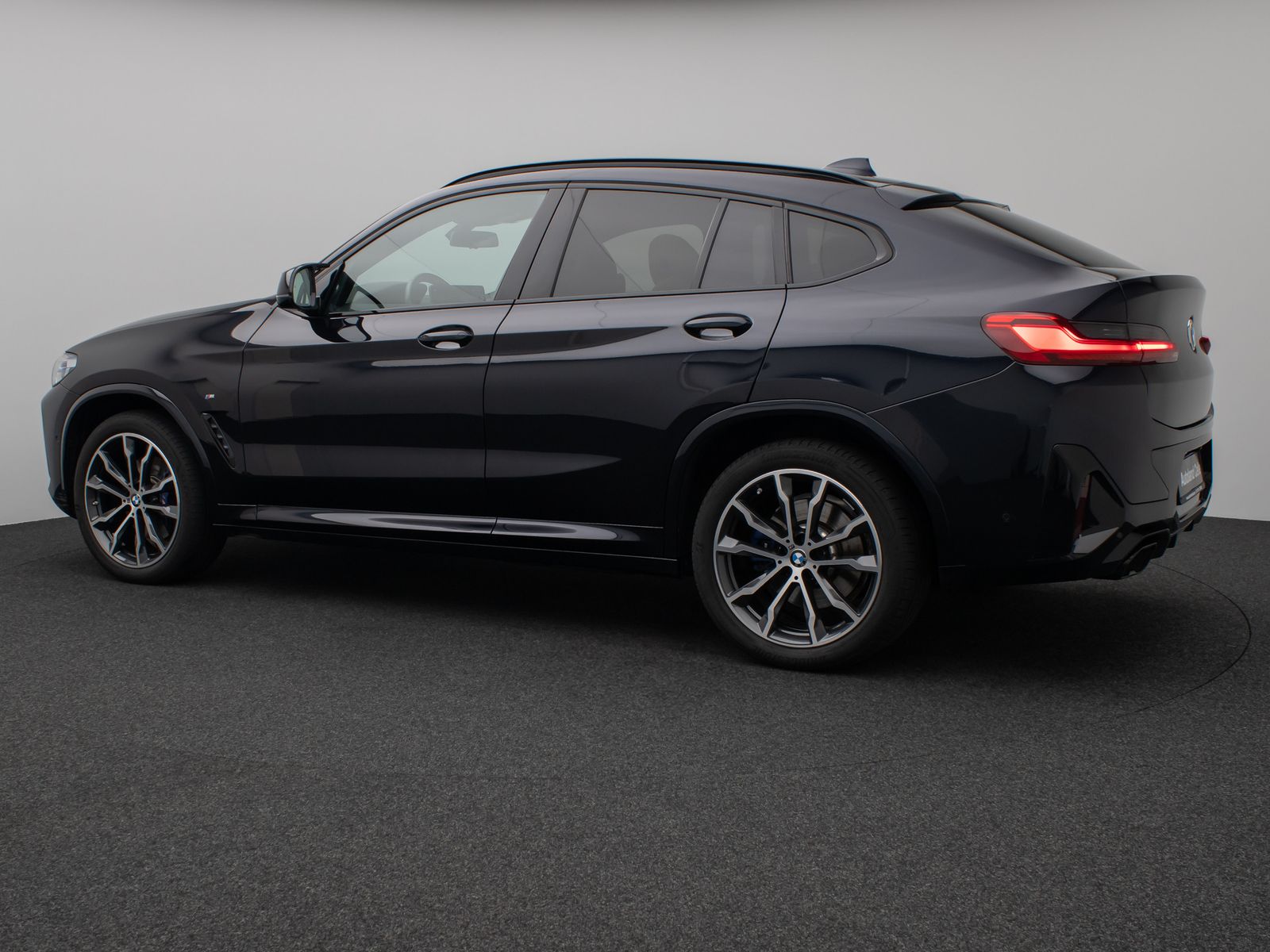 Fahrzeugabbildung BMW X4 M40i Panorama Laser Kamera HUD DAB HiFi AHK