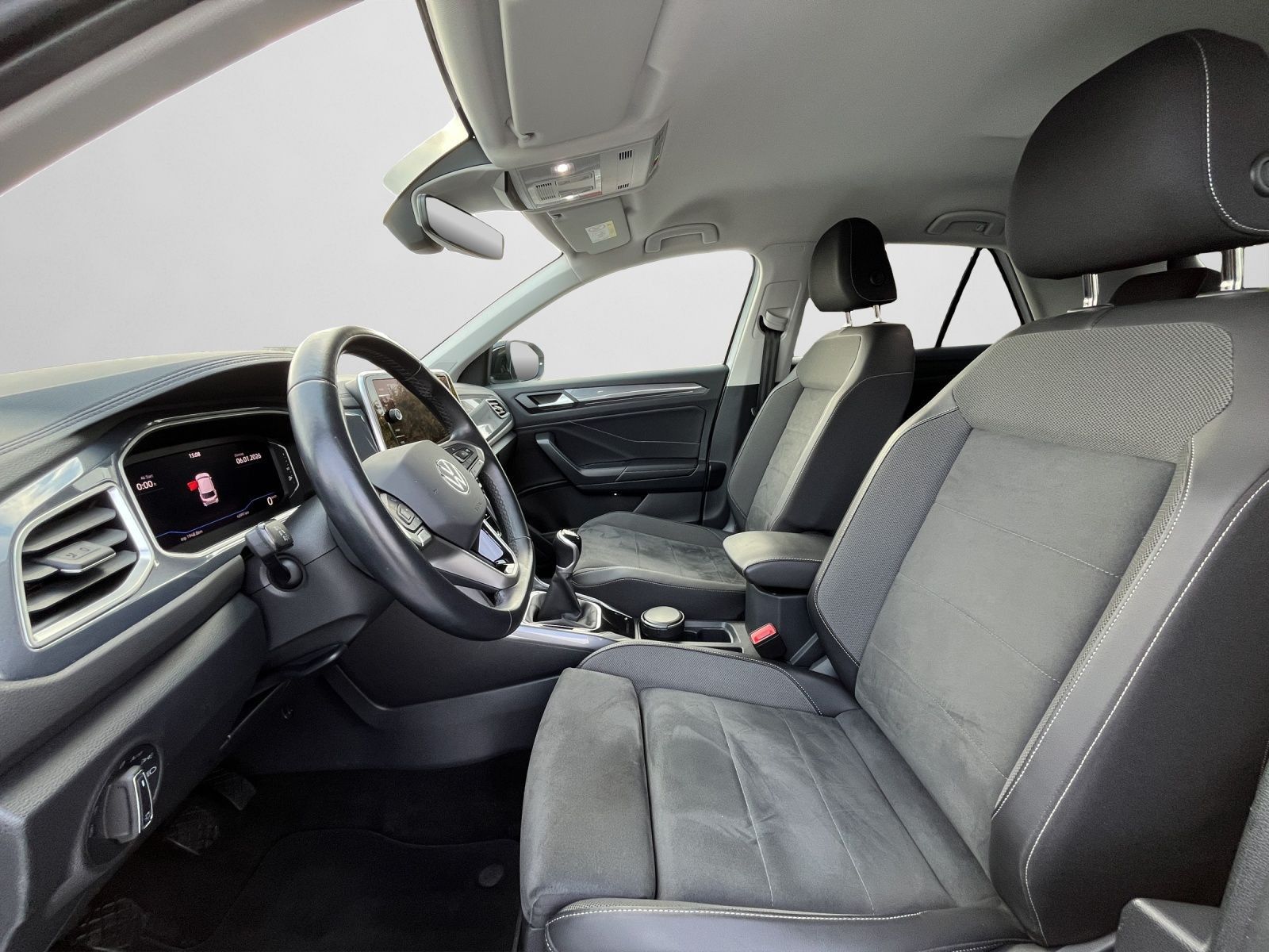 Volkswagen T-Roc - Bild 12