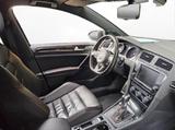 Volkswagen Golf GTI Performance/LEDER/NAVI/ACC/KAMERA - Gebrauchtwagen in Stuttgart