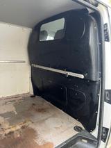 Volkswagen T5 Transporter - Volkswagen T5 Transporter in Magdeburg