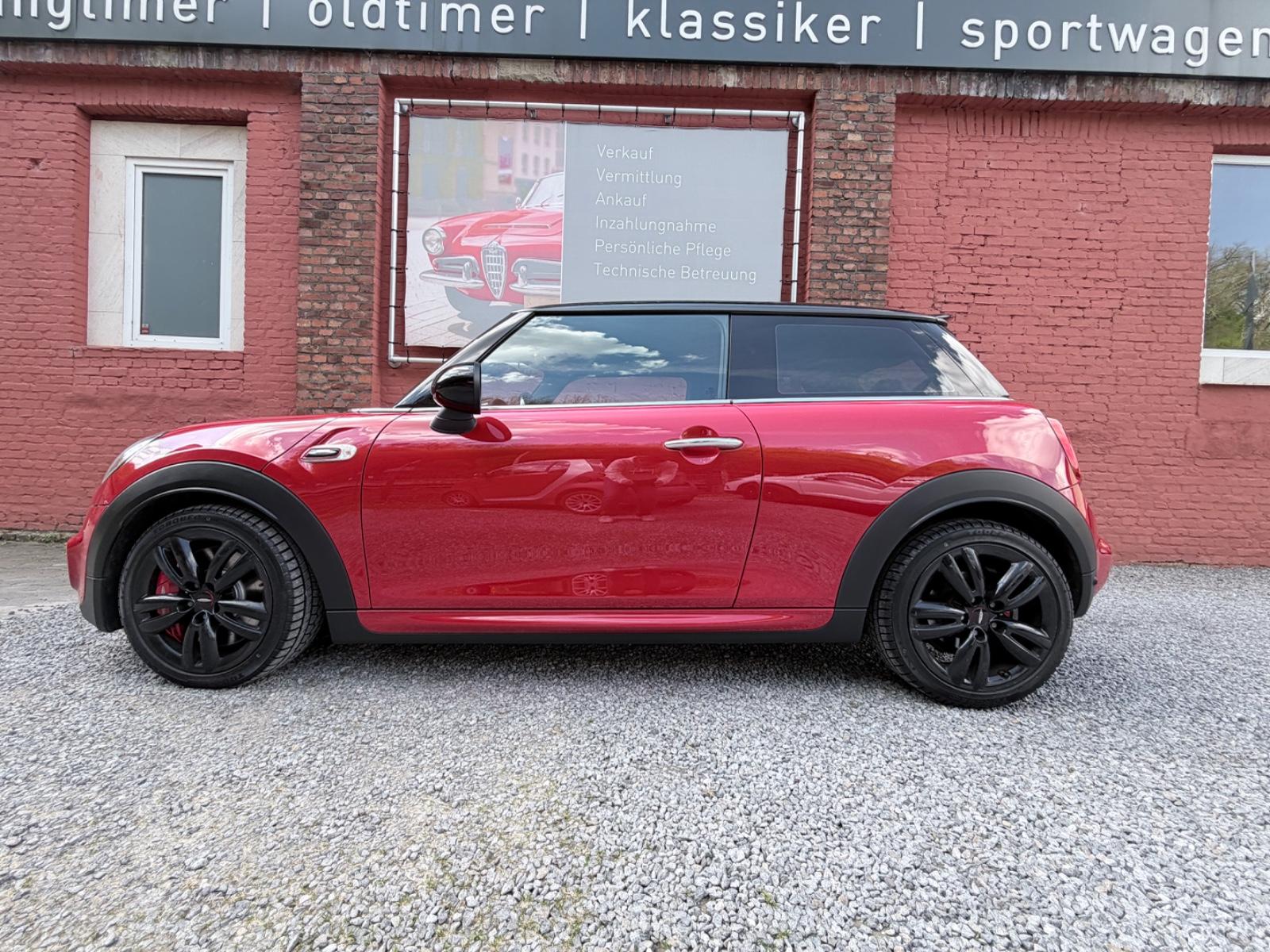 MINI JOHN_COOPER_WORKS Mini 3-trg. John Cooper Works