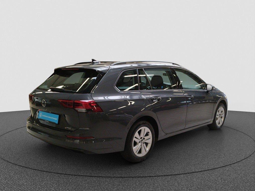 Volkswagen Golf VIII Variant 1.5 eTSI Life ACC Navi