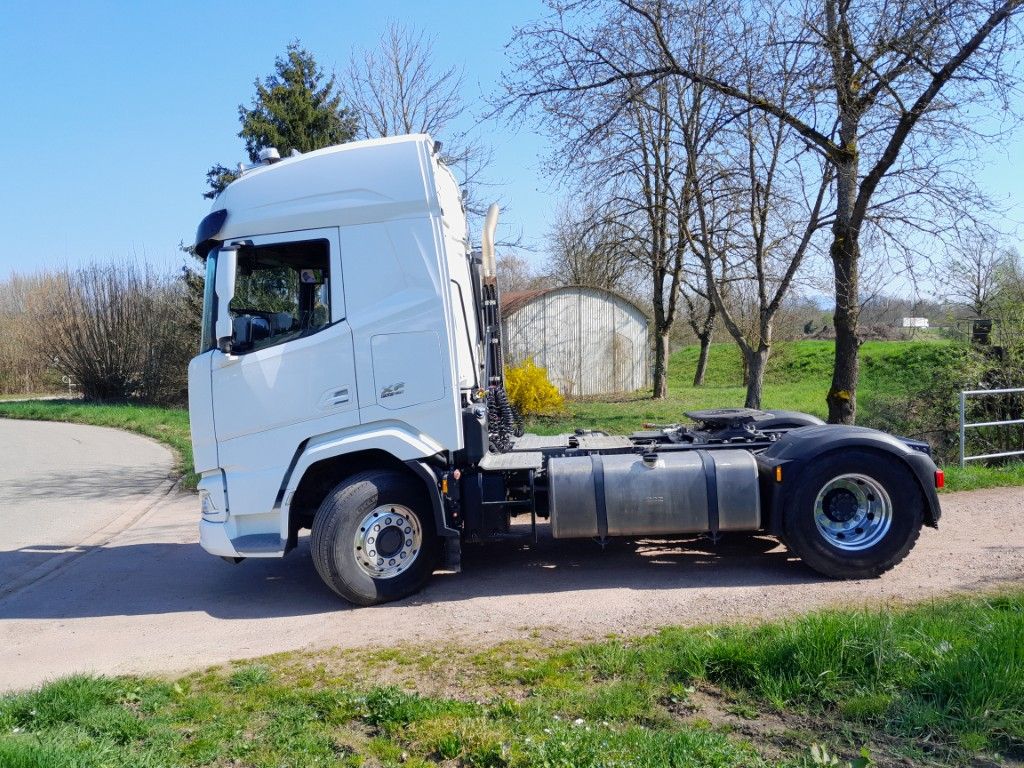 Fahrzeugabbildung DAF FT XF 530 NGD, PXP 4x4