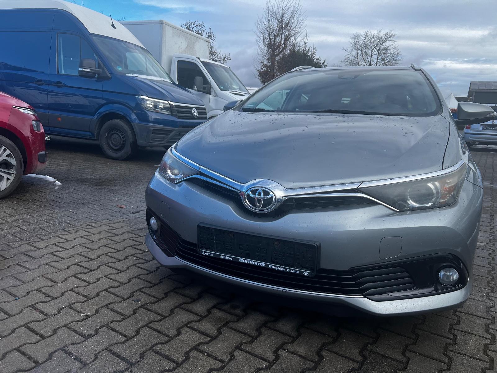 Toyota Auris Touring Sports Edition-S