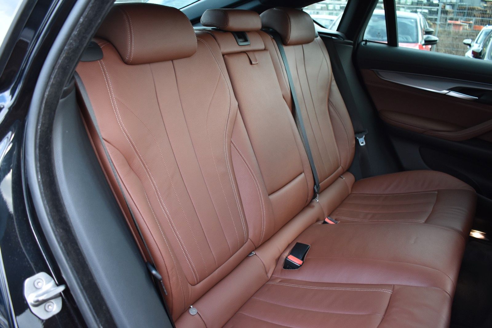 Fahrzeugabbildung BMW X6 xDrive 30 d M Sport Keyless-Go GSD HUD