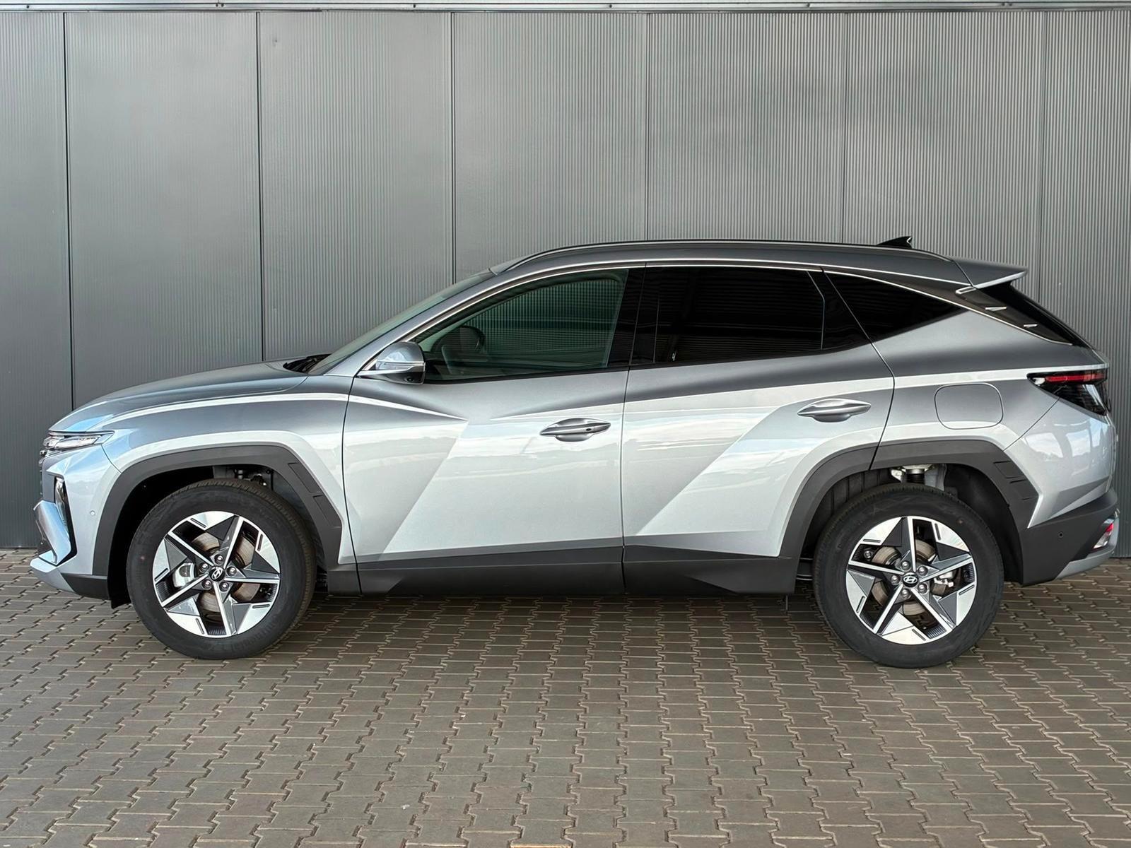 Hyundai TUCSON COM + 1.6 T-GDI 48V TOP Ausstattung