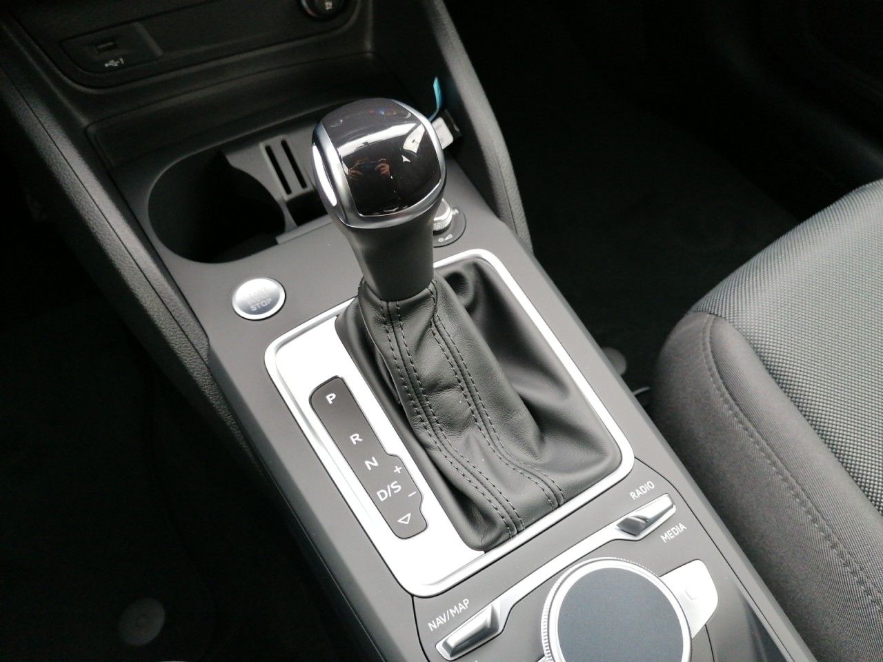 Fahrzeugabbildung Audi Q2 35 1.5 TFSI advanced+S-TRONIC+R-KAMERA+TEMPOM