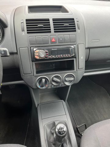 VW Polo 1.2 47kW Basis Plus-Paket*TÜV/AU NEU* Bild 16
