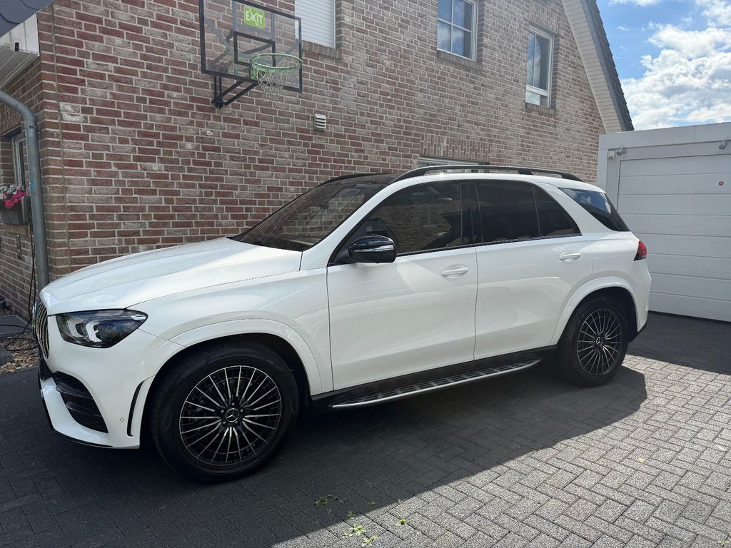 Image of Mercedes-Benz GLE 300