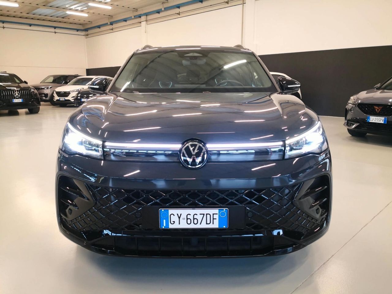 Volkswagen Tiguan 1.5 TSI eHybrid 272 CV DSG R-L imagem 2