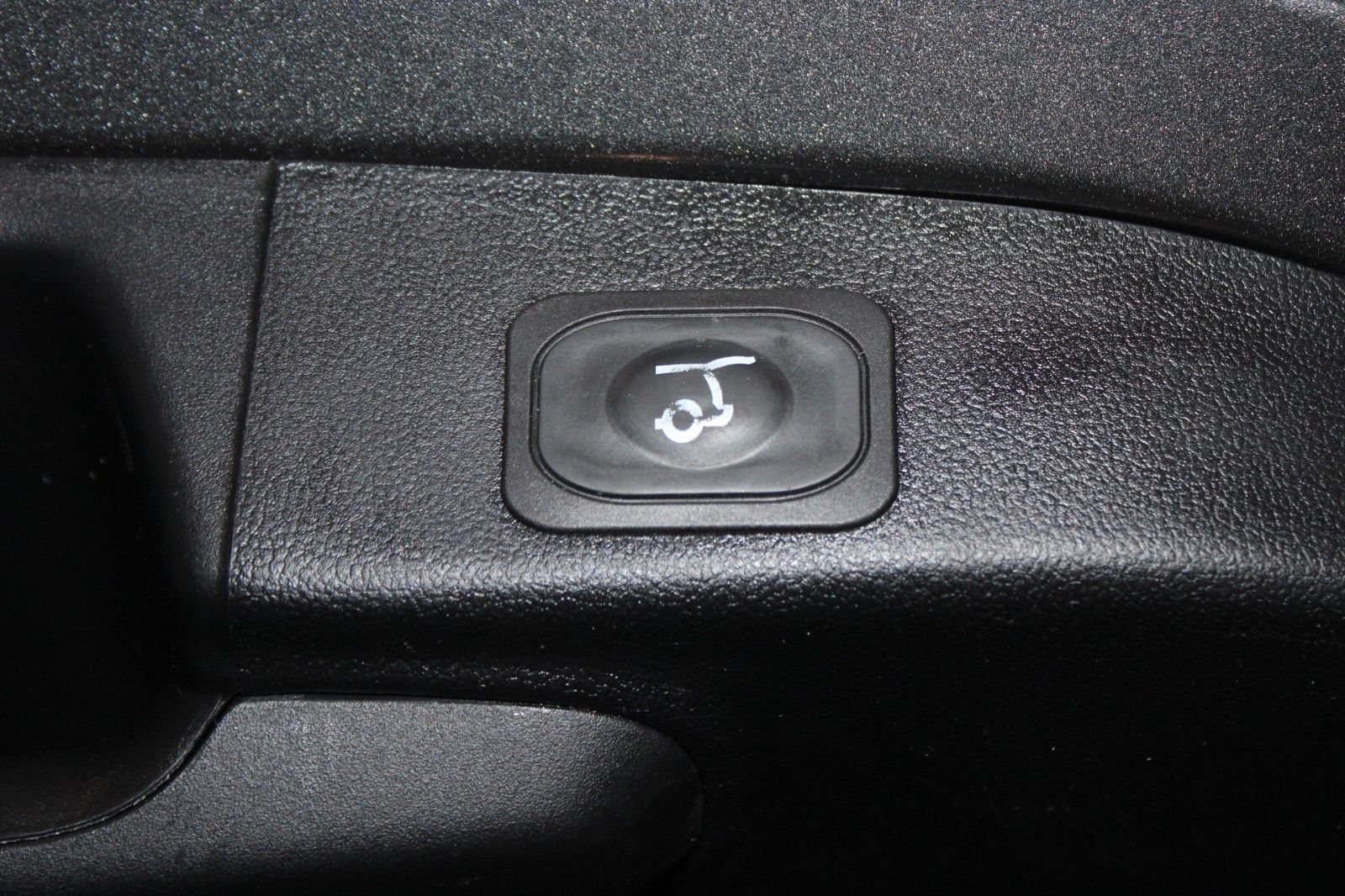 Fahrzeugabbildung Ford Focus ST-Line X Aut. LED PANO CAM ACC WinterPak.