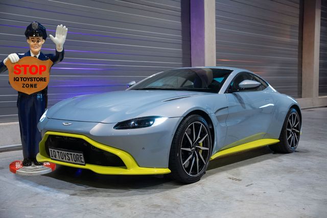 Aston Martin V8 Vantage 4.0 V8  375KW  Mako Blue Top Zustand!