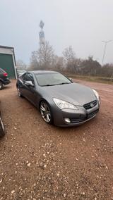 Hyundai Genesis Coupe 3.8 V6 - gebrauchte Hyundai Genesis aus dem Jahr 2011