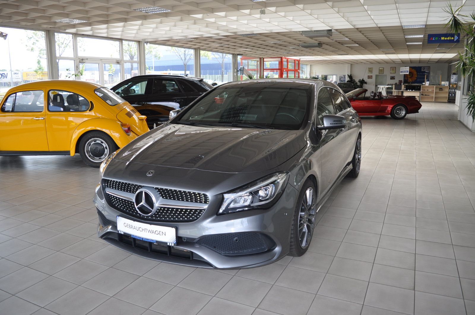 MERCEDES-BENZ CLA 250 PEAK Edition AMG Line
