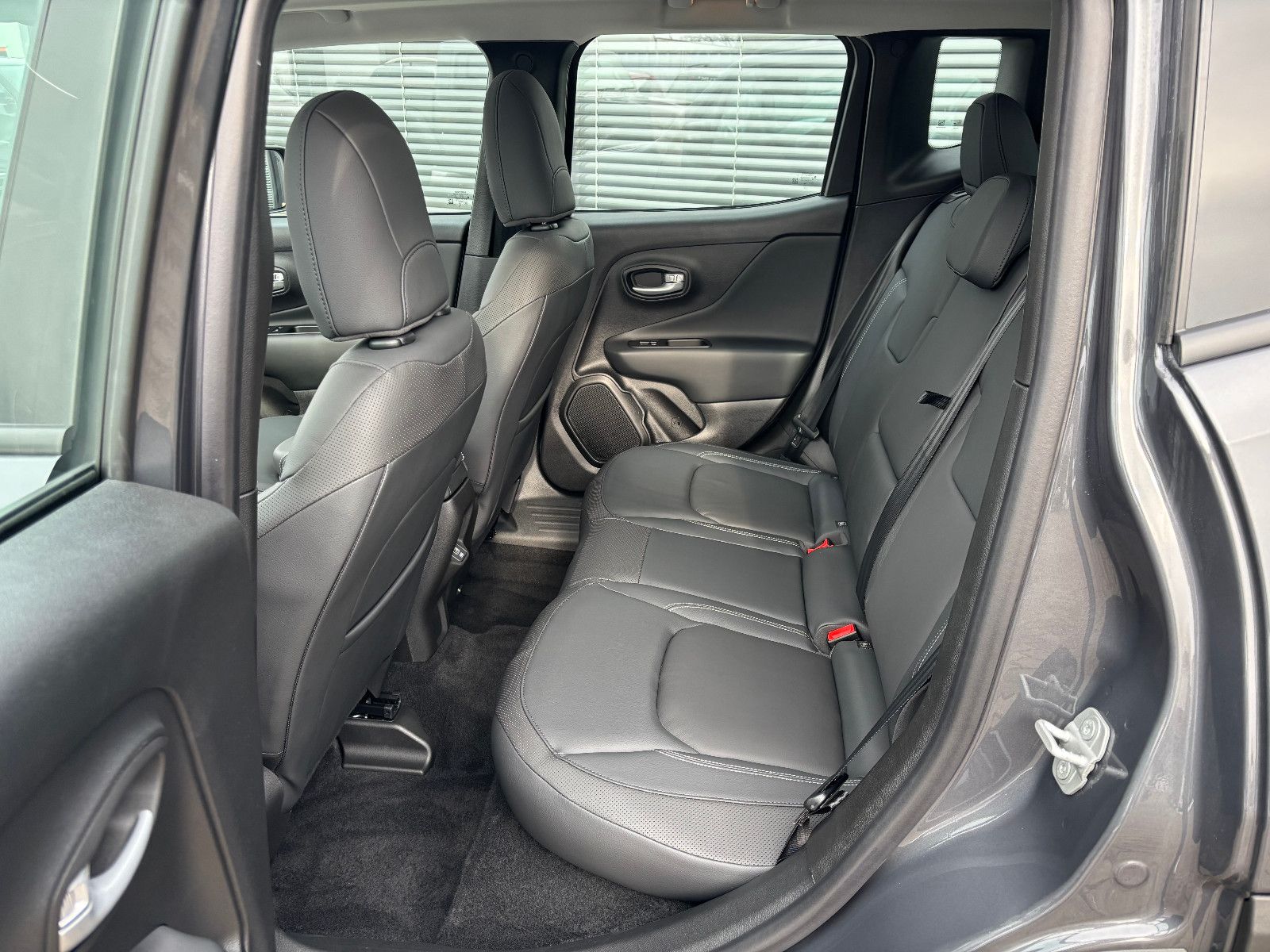 Jeep Renegade - Bild 13