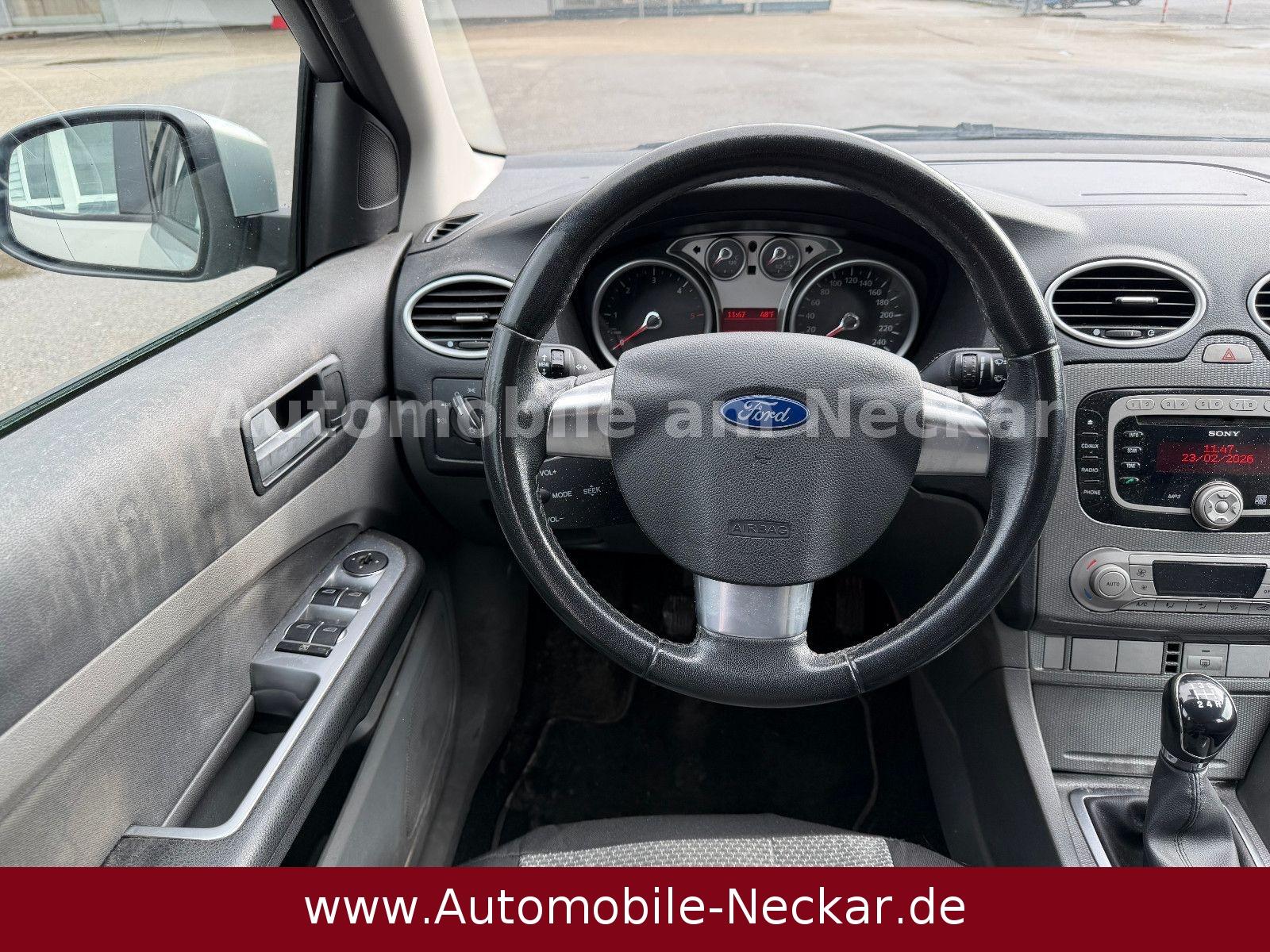 Ford Focus 2009 — photo 13