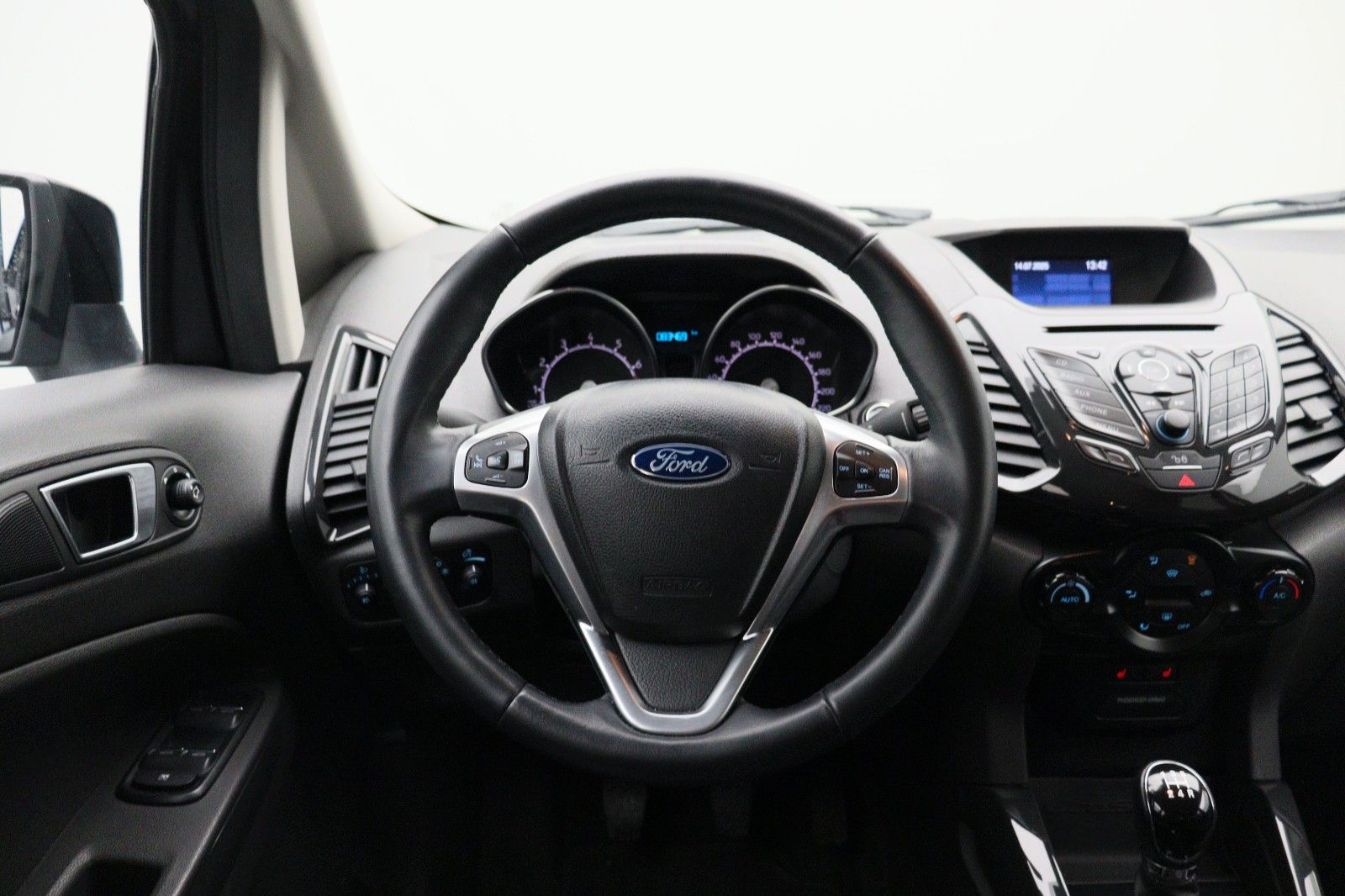 Fahrzeugabbildung Ford EcoSport 1.0 Titanium PDC TEMPO SHZ