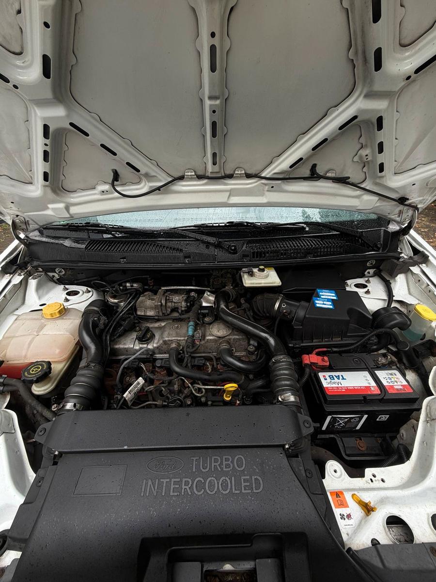 Ford Transit Connect 2012 — photo 14