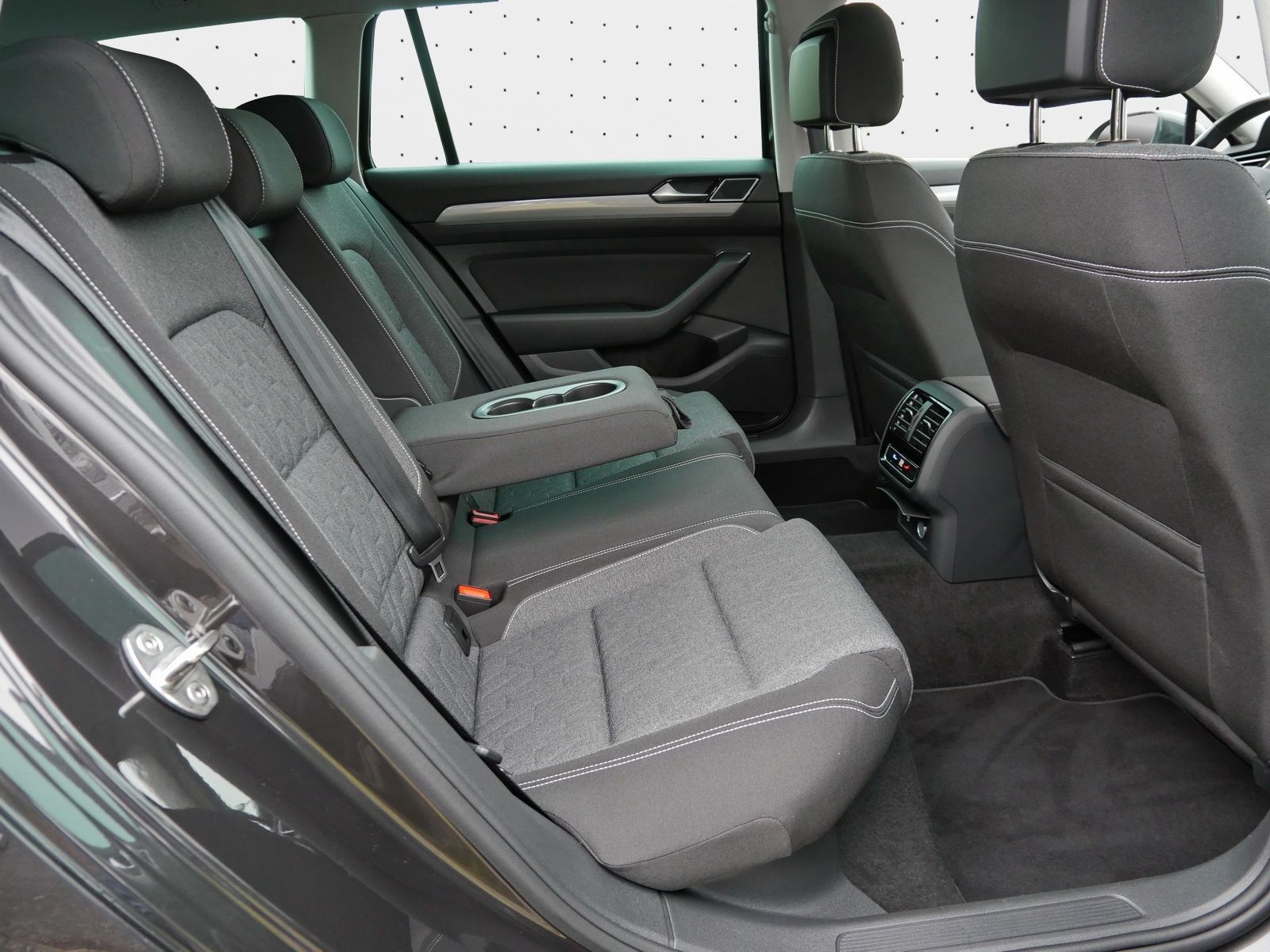 Volkswagen Passat Variant - Bild 16