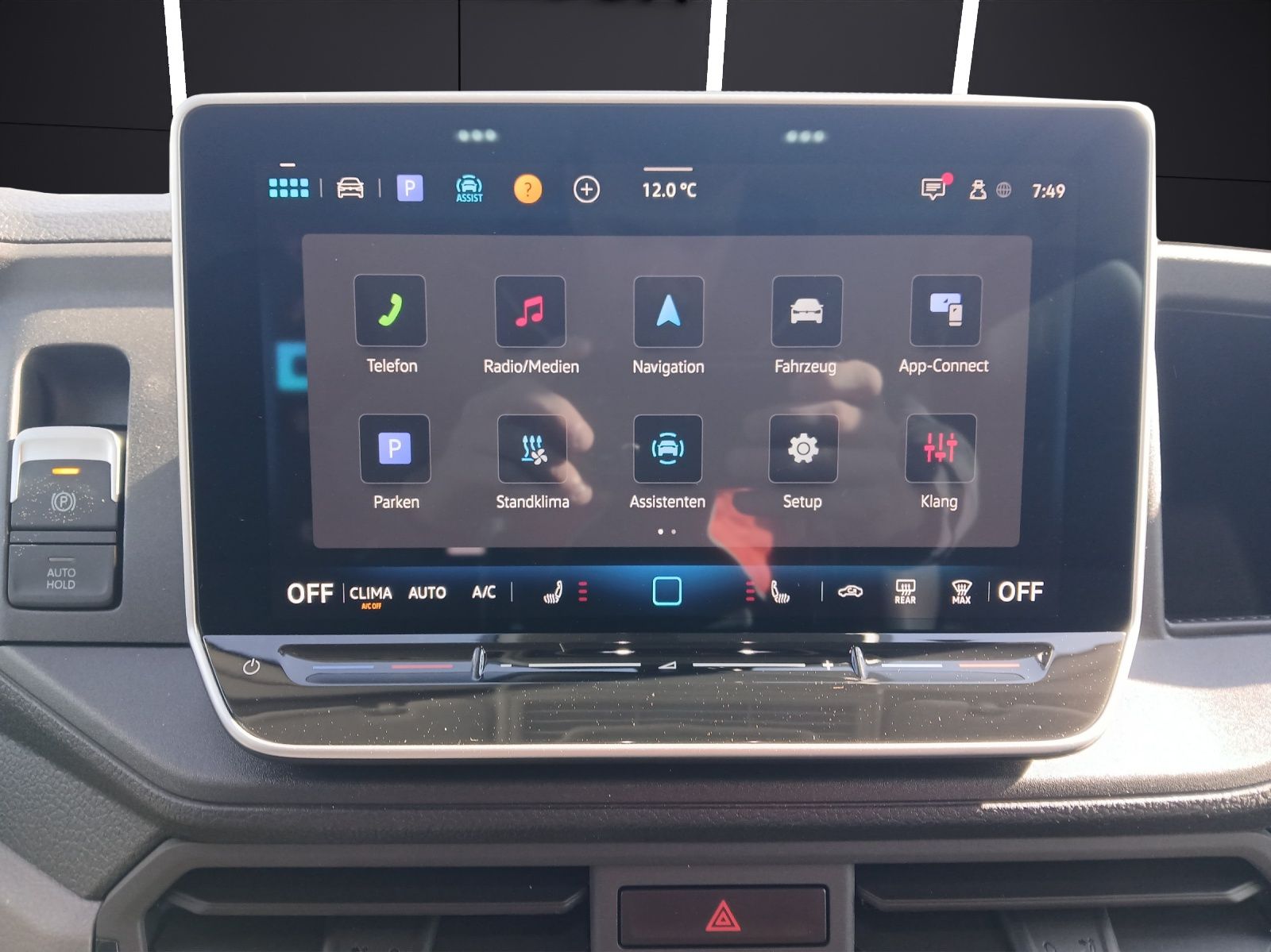 Fahrzeugabbildung Volkswagen Crafter Kasten TDI 130 kW MR 4 MOTION TLED RearV