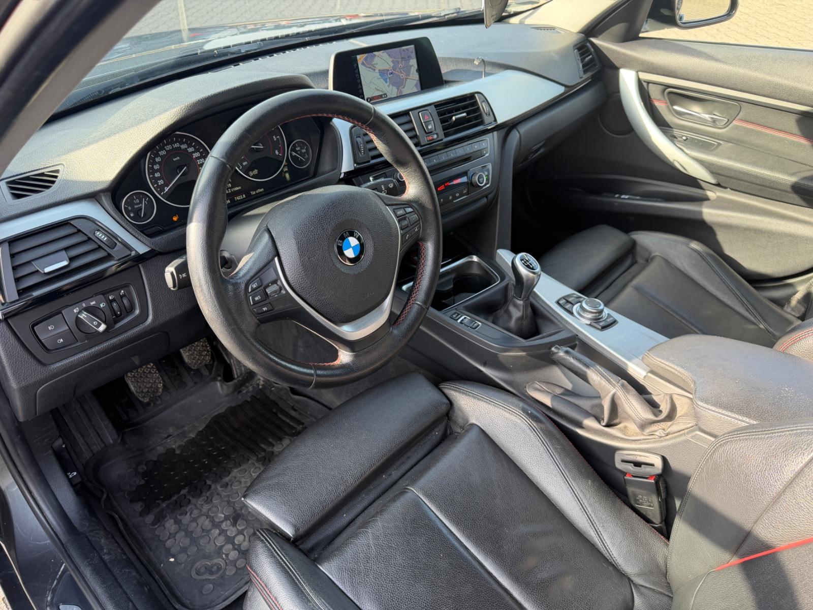 BMW 316 2013 — photo 12