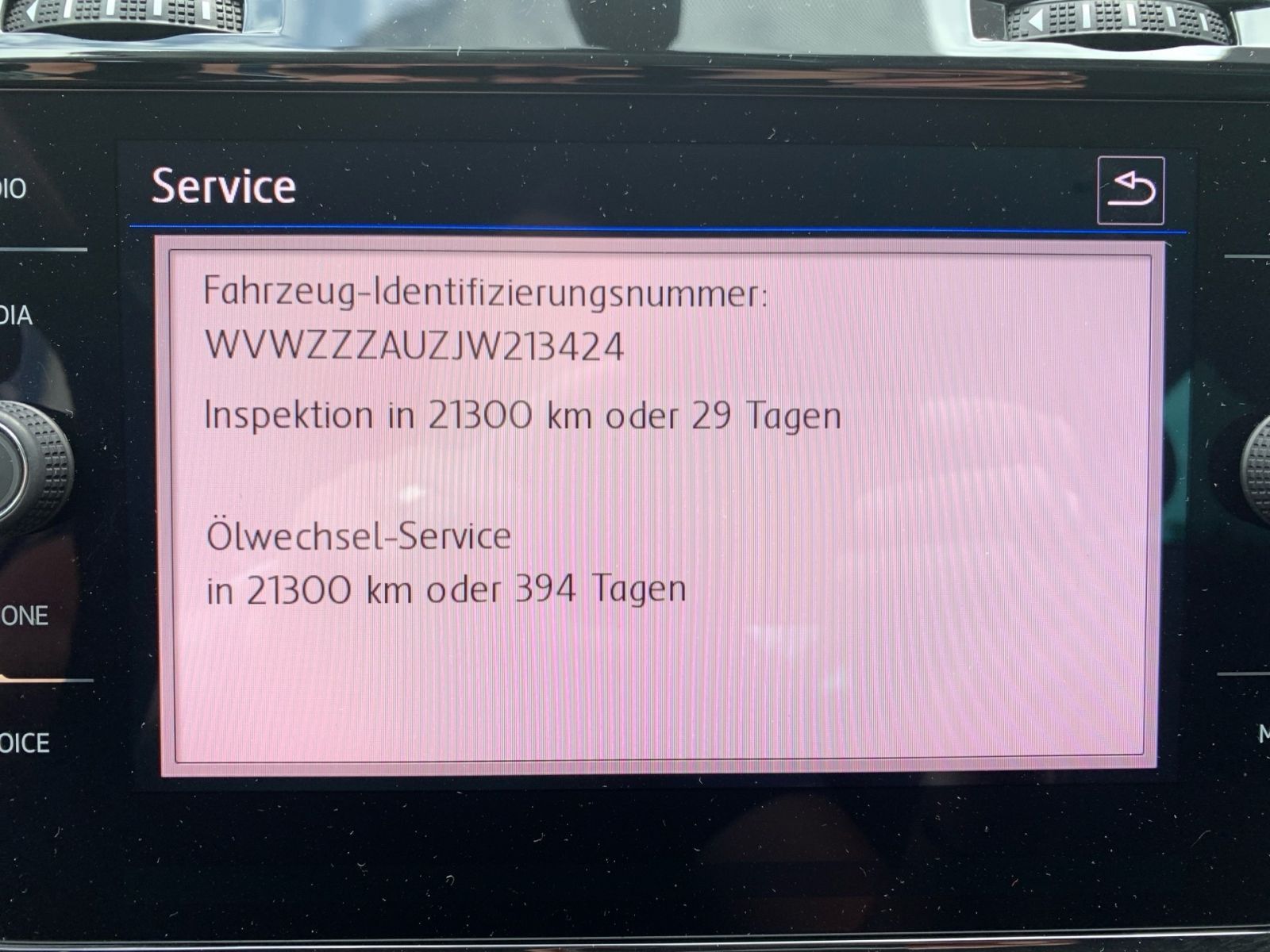 Fahrzeugabbildung Volkswagen Golf VII 1.0 TSI BMT/Start-Stopp Join Navi