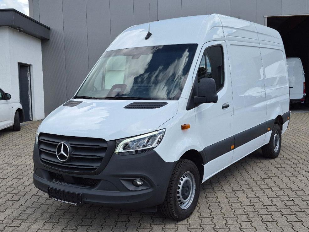 Mercedes-Benz Sprinter 317 LED SHZ Klima Kamera Navi AHK3,5t