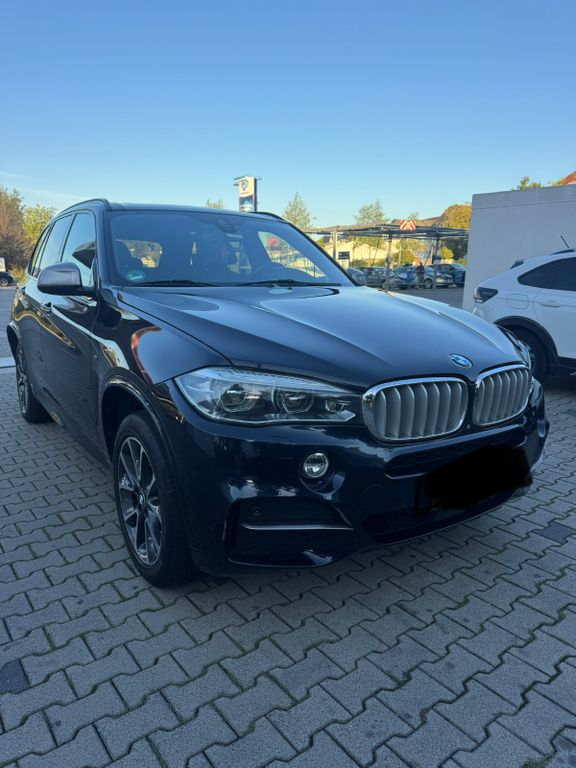 Image of BMW X5 M50