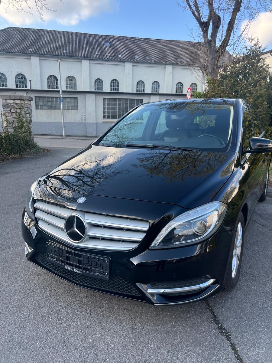 Mercedes-Benz B 180 B B 180 CDI-Leder-Navi-Xenon!!