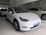 Tesla Model Y Long Range AWD - Tesla Model Y: Kombi