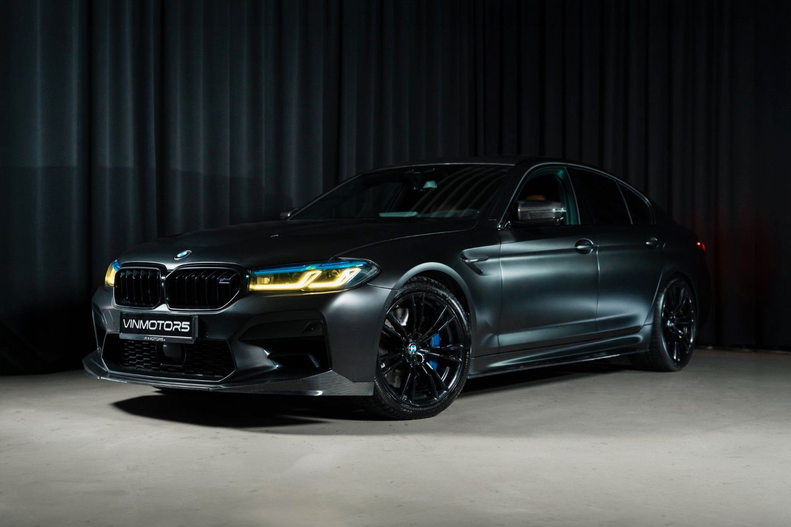 BMW M5Comp Xdrive/ACC/HUD/360/B&amp;W/LASER/Massager/DA+