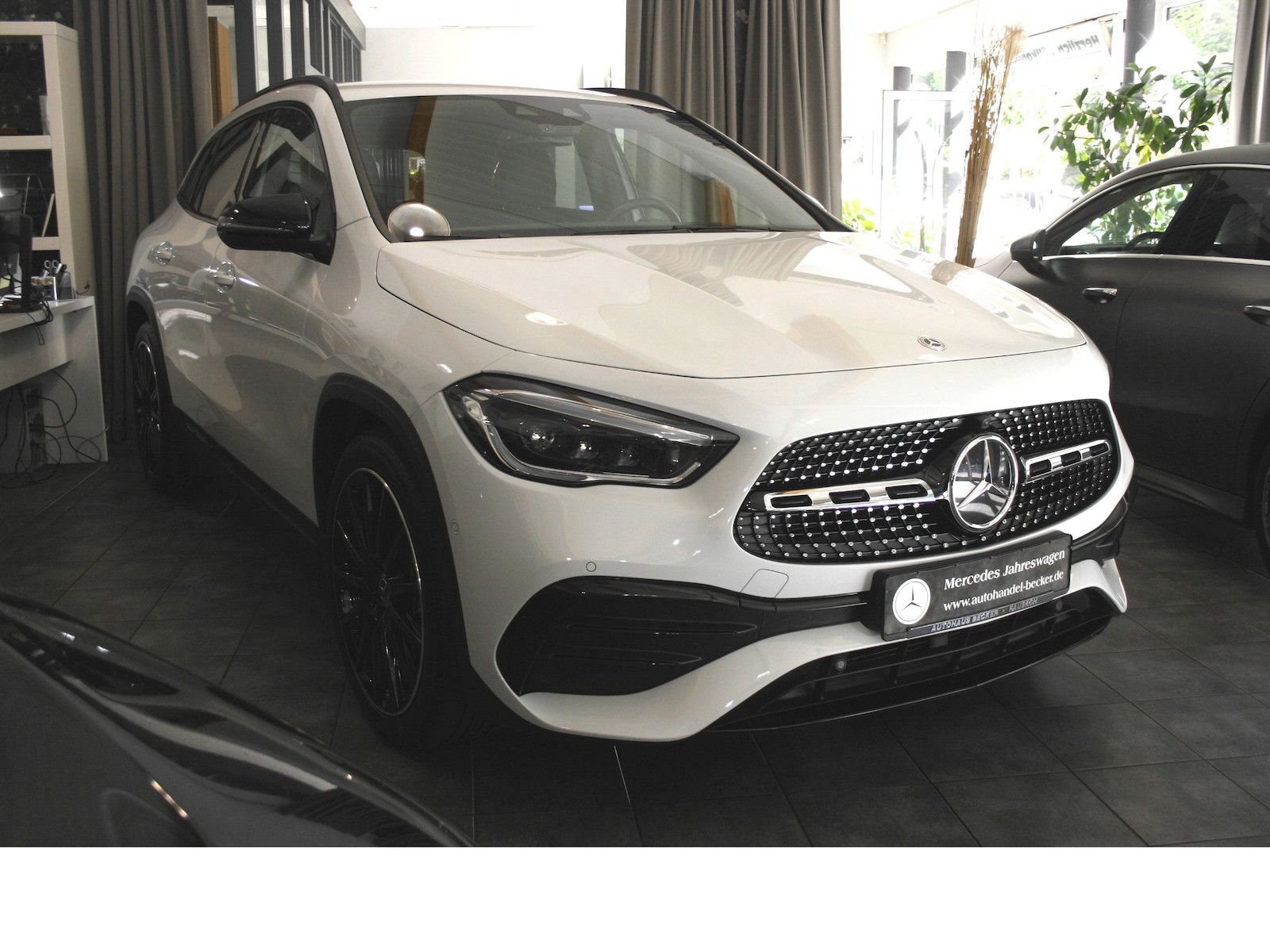 Fahrzeugabbildung Mercedes-Benz GLA 220 d AMG *Night*MBUX*AHK*Multibeam*20 Zoll