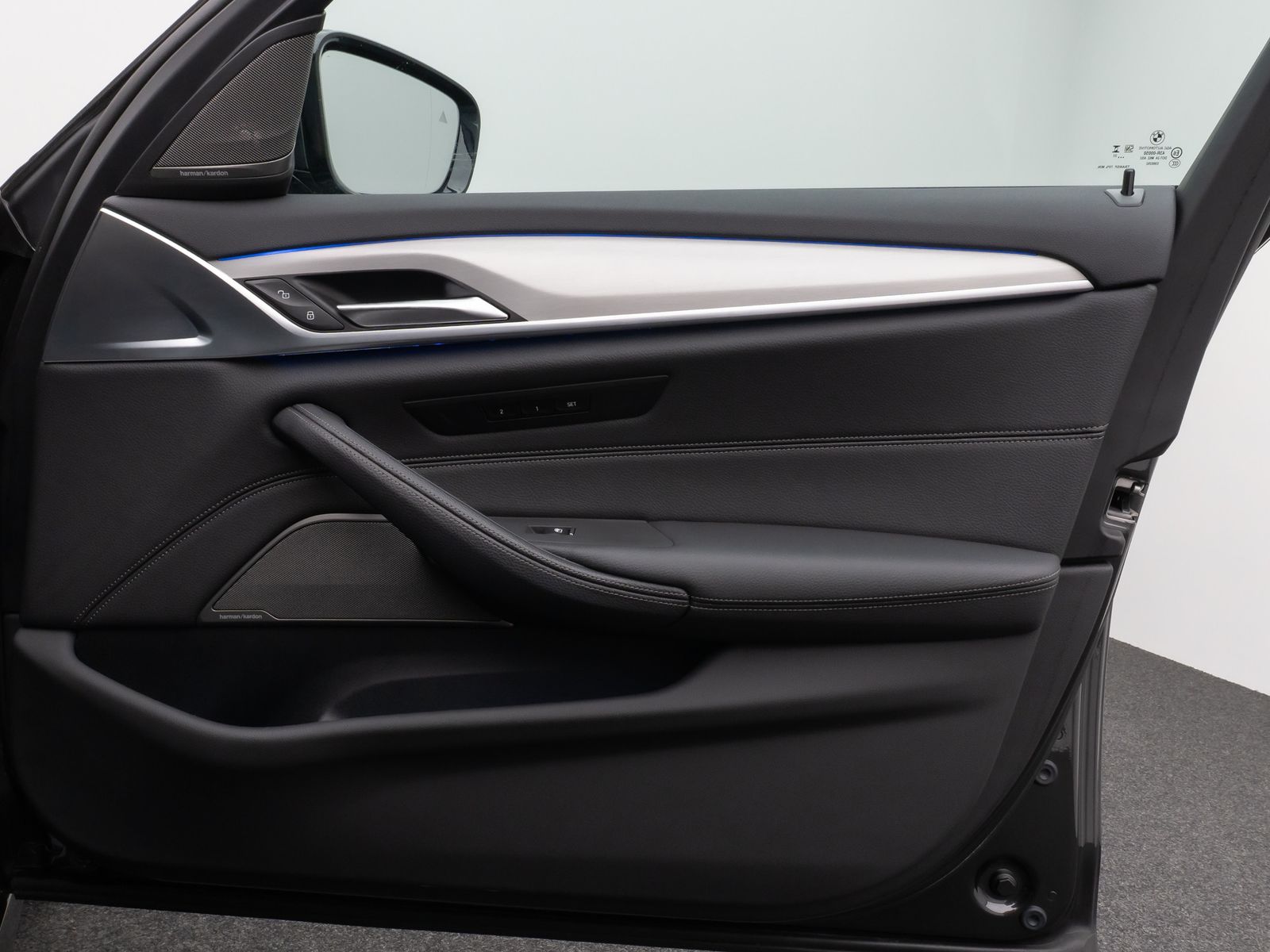 Fahrzeugabbildung BMW 540d xD M Sport Kamera HUD DAB H/K 4xKlima AHK