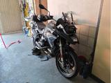 BMW R 1200 GS  - BLACK STORM METALLIC  - BMW R 12 S