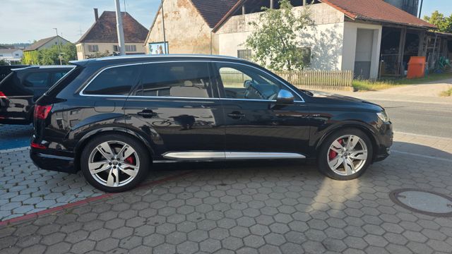 AUDI SQ7 4.0 TDI quattro tiptronic
