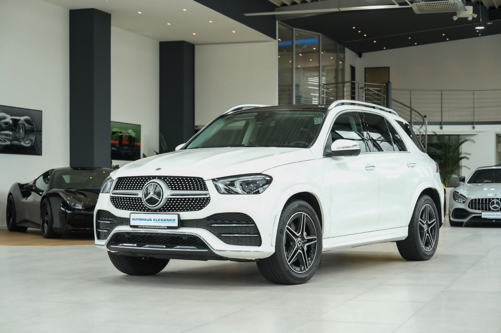 MERCEDES-BENZ GLE 300 d 4M *AMG-LINE*BURMESTER*PANO*EXCLUSIVE*